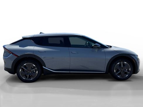 New 2026 Kia EV6 Light RWD image 6