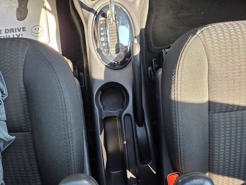 Used 2005 Chrysler PT Cruiser Limited w/ Chrome Accents Group FWD image 26