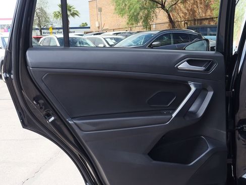 Used 2021 Volkswagen Tiguan SE R-Line image 29