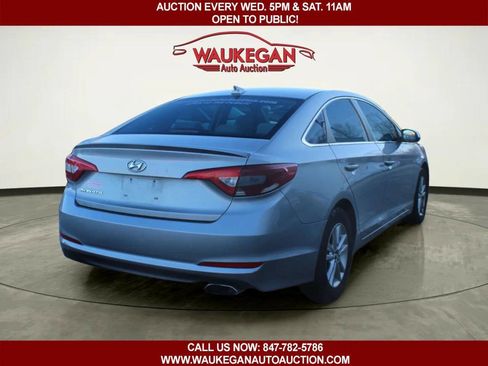 Used 2017 Hyundai Sonata SE image 3