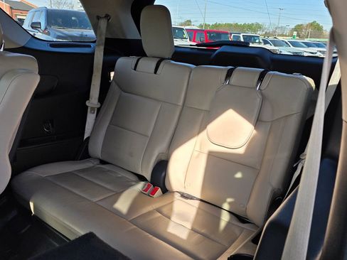 Used 2020 Ford Explorer XLT w/ Equipment Group 202A image 31