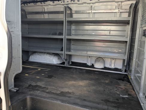 Used 2019 Chevrolet Express 3500 w/ Driver Convenience Package image 18