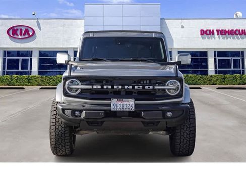 Used 2022 Ford Bronco Outer Banks image 2