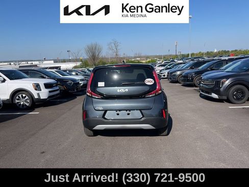 Certified 2024 Kia Soul LX FWD image 6