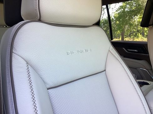 New 2026 GMC Yukon Denali image 26