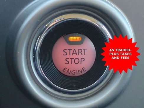 Used 2018 Nissan Titan SV image 27