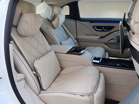 Used 2024 Mercedes-Benz Maybach S 680 Maybach S 680 image 19