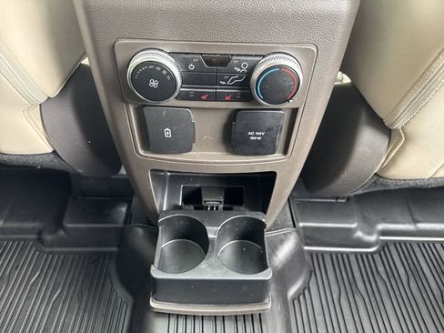 Used 2023 Ford Explorer Platinum w/ Technology Package AWD/4WD image 46