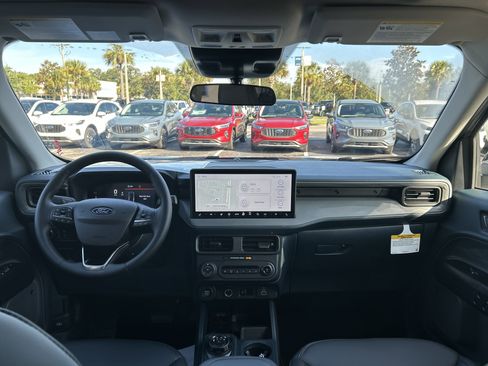 New 2025 Ford Maverick Lariat w/ Black Appearance Package image 37