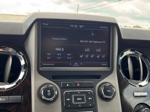 Used 2014 Ford F250 Platinum w/ FX4 Off-Road Package AWD/4WD image 41