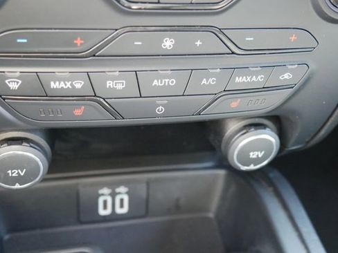 Used 2020 Ford Ranger XLT w/ Equipment Group 302A Luxury AWD/4WD image 4