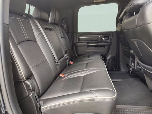 Used 2022 RAM 2500 Limited AWD/4WD image 32