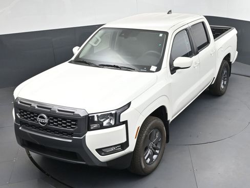 New 2025 Nissan Frontier SV w/ SV Convenience Package RWD image 29