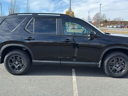 New 2025 Honda Pilot TrailSport