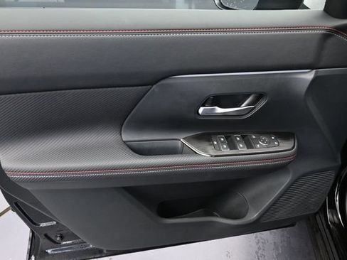 Used 2026 Nissan Kicks SR w/ SR Premium Package FWD image 26