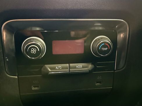 Used 2022 Chevrolet Tahoe LT image 26