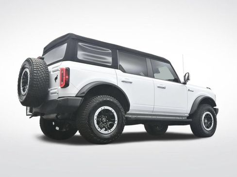 Certified 2024 Ford Bronco Outer Banks w/ Sasquatch Package AWD/4WD image 36
