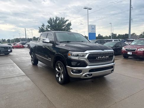 Used 2019 RAM 1500 Limited AWD/4WD image 3
