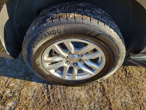 Used 2024 Chevrolet Tahoe LT RWD image 7