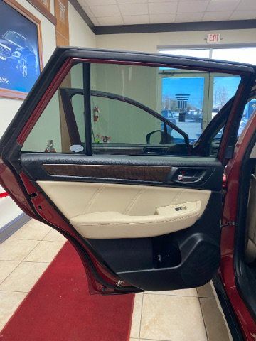 Used 2018 Subaru Outback 2.5i Limited AWD/4WD image 10