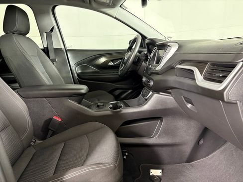 Used 2024 GMC Terrain SLE FWD image 14