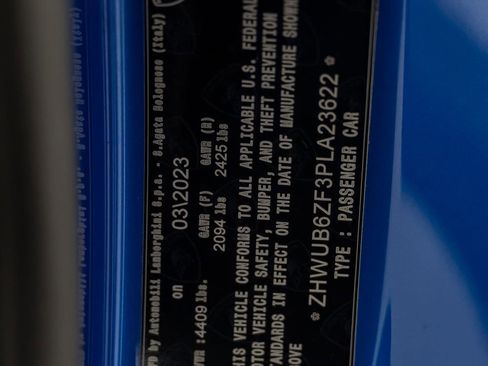 Used 2023 Lamborghini Huracan Tecnica image 34