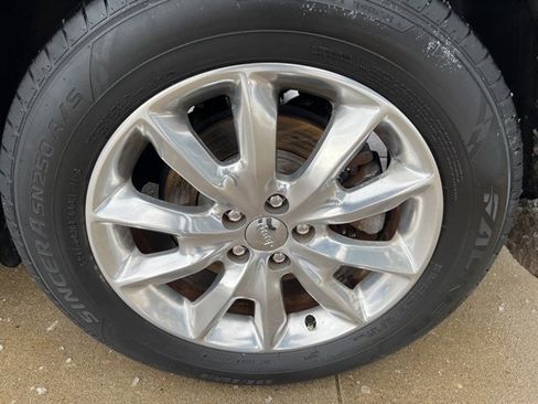 Certified 2016 Jeep Cherokee Limited image 10