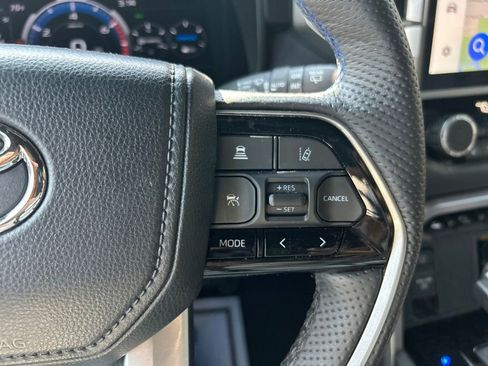 Used 2024 Toyota Sequoia Platinum image 24