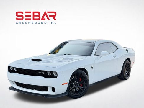 Used 2020 Dodge Challenger SRT Hellcat w/ Plus Package RWD image 1
