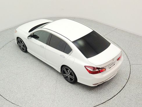 Used 2016 Honda Accord Sport image 28