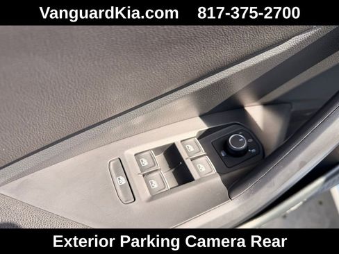 Used 2023 Volkswagen Jetta SE image 15