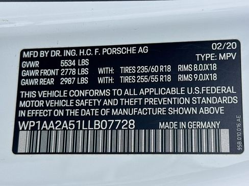 Used 2020 Porsche Macan image 34