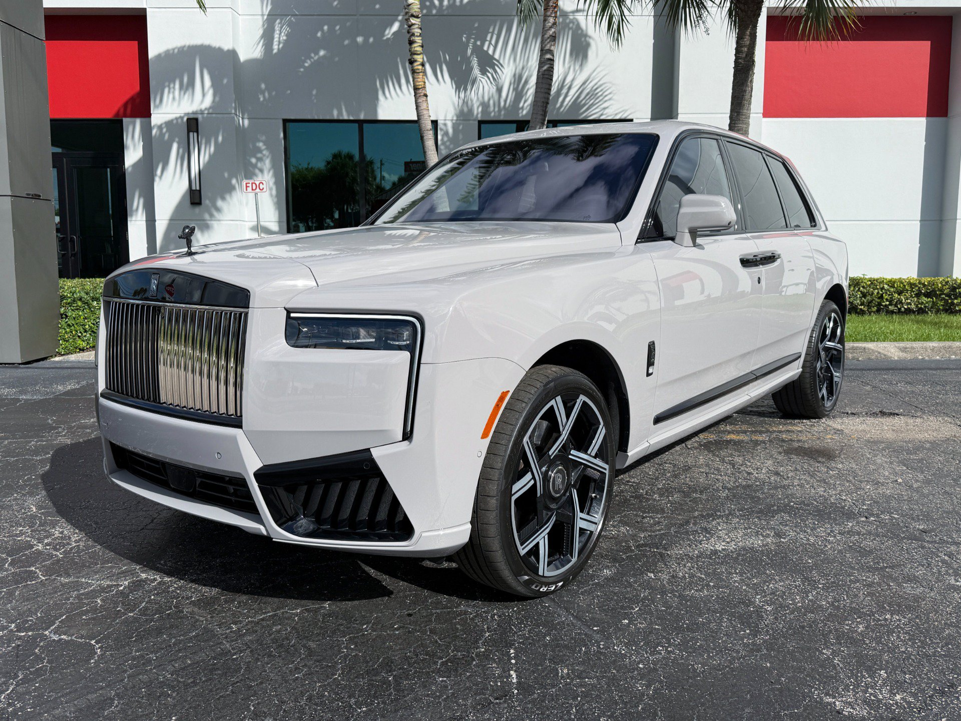 Used 2026 Rolls-Royce Cullinan Black Badge AWD/4WD image 11