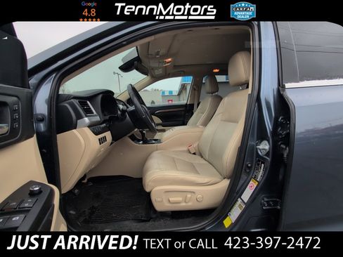 Used 2019 Toyota Highlander Limited Platinum image 16