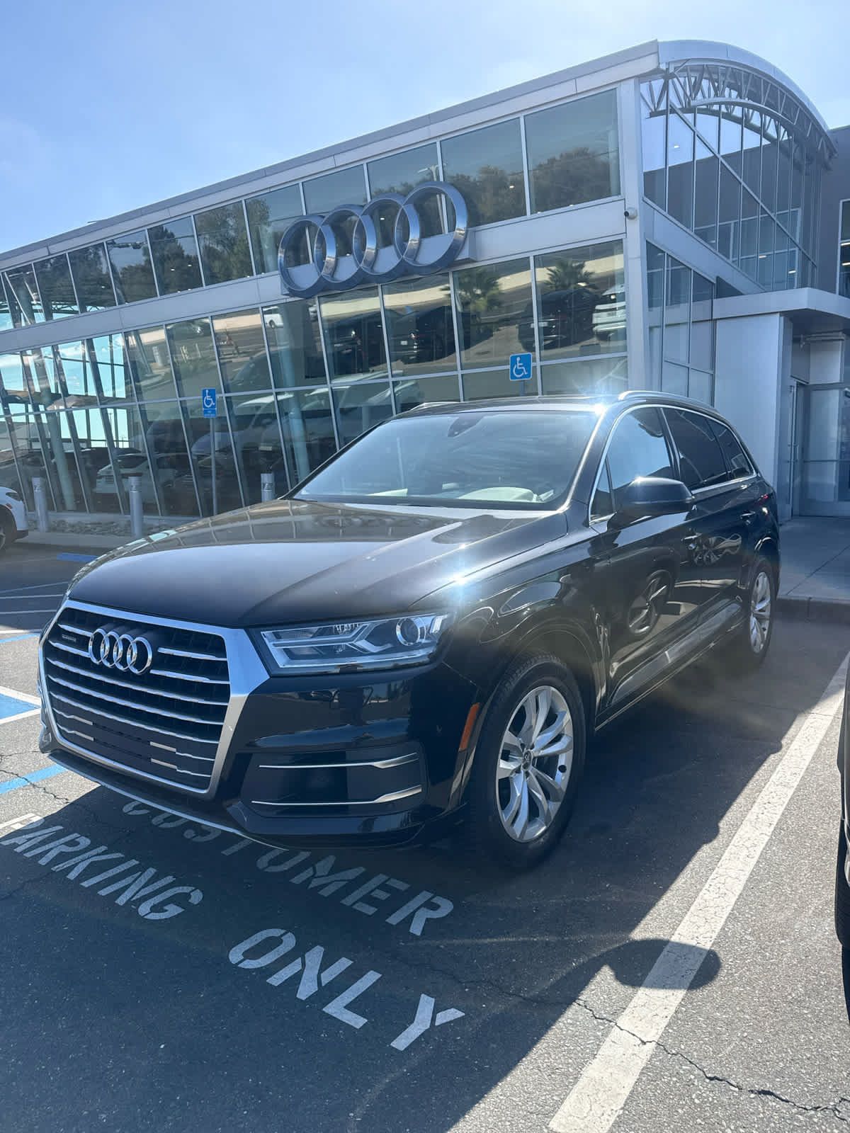 Used 2019 Audi Q7 3.0T Premium w/ Convenience Package AWD/4WD image 4
