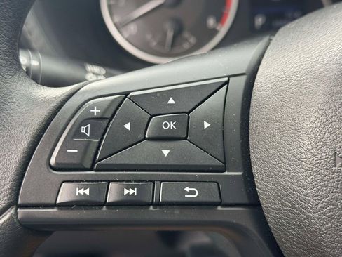 Used 2025 Nissan Sentra S FWD image 19