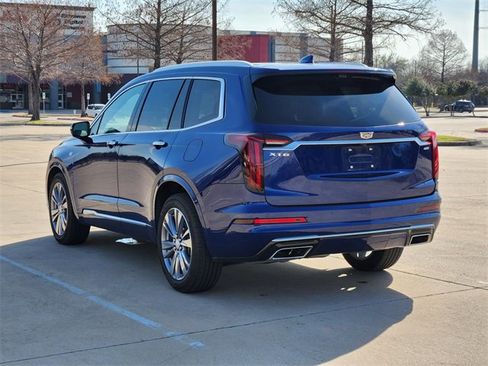 Used 2023 Cadillac XT6 Premium Luxury w/ Technology Package image 7