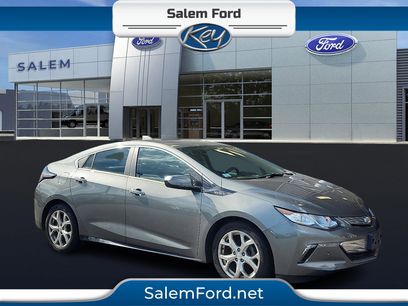Used 2017 Chevrolet Volt Premier w/ Driver Confidence II Package