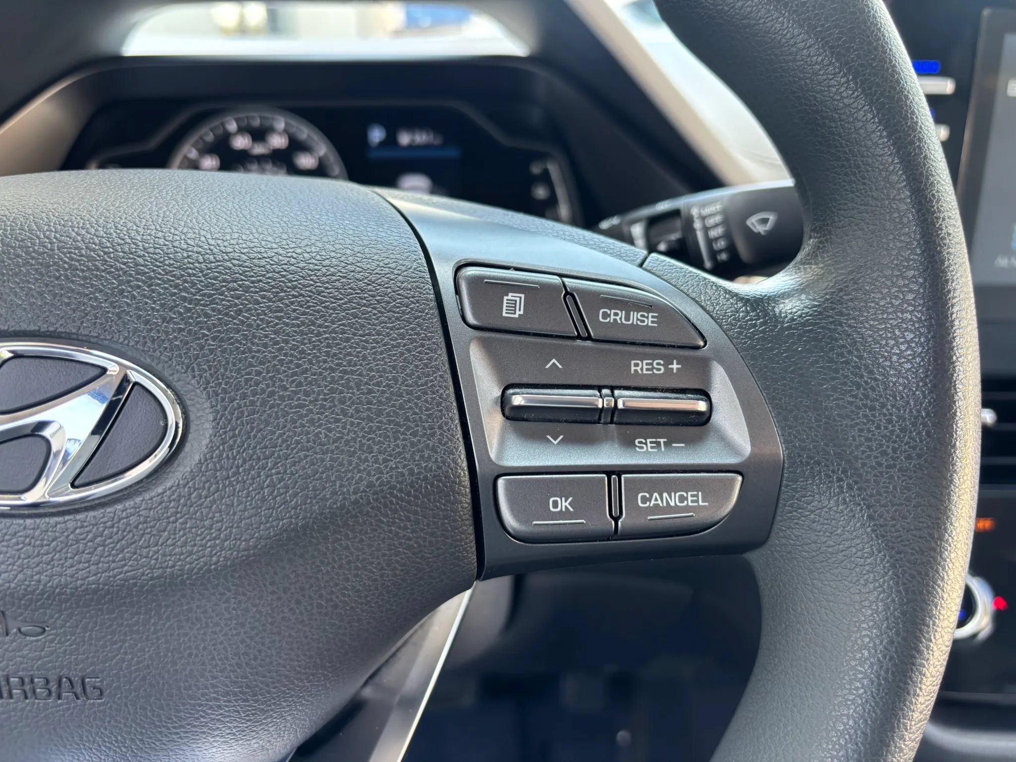 Used 2020 Hyundai Ioniq Blue FWD image 27
