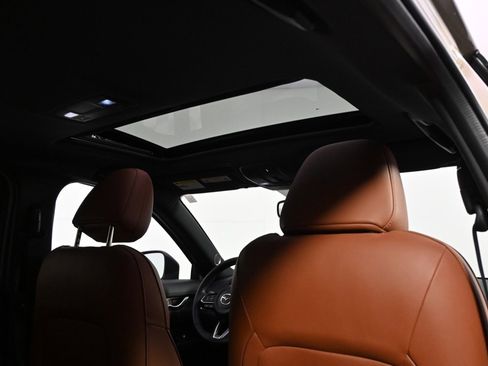 Certified 2025 MAZDA CX-5 Carbon Edition image 17