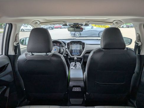 Used 2024 Subaru Crosstrek 2.0i Premium AWD/4WD image 14