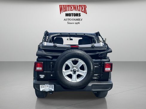 Used 2019 Jeep Wrangler Unlimited Sport S AWD/4WD image 4
