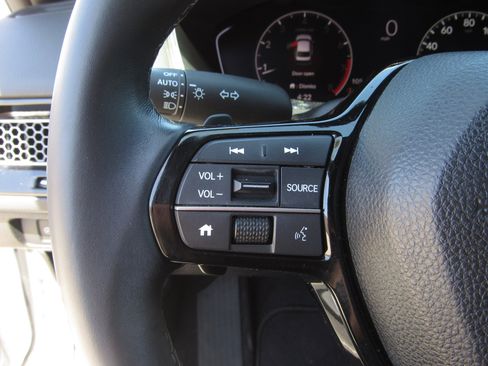 Certified 2025 Honda Civic Sport image 22