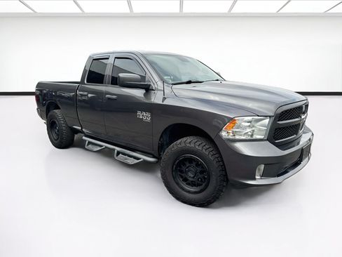 Used 2019 RAM 1500 Express AWD/4WD image 3