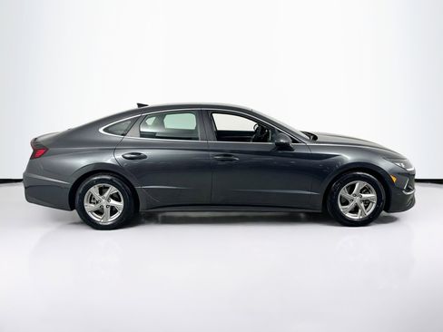 Used 2023 Hyundai Sonata SE w/ Cargo Package image 4