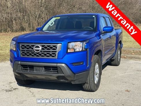 Used 2024 Nissan Frontier SV image 3