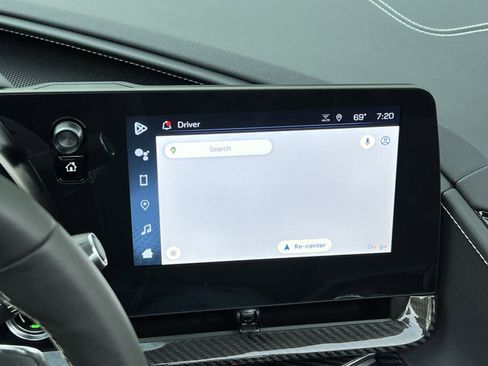 Used 2024 Chevrolet Corvette Stingray Coupe w/ Z51 Performance Package image 18