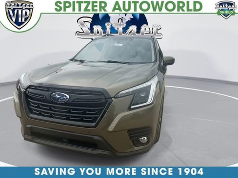 Used 2023 Subaru Forester Premium image 3