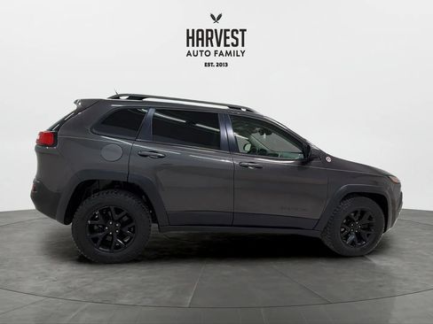 Used 2015 Jeep Cherokee Trailhawk w/ Comfort/Convenience Group AWD/4WD image 7