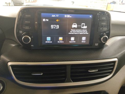 Used 2020 Hyundai Tucson Value FWD image 25